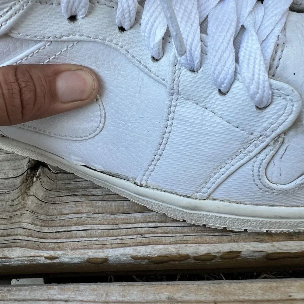 Nike Shoes Men Size 8.5 Air Jordan 1 Retro Mid White Read Description